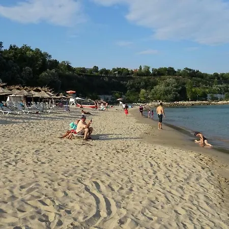 Vera By Rv Apartment Varna